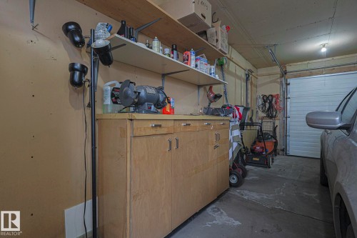 21304 88 Avenue, Edmonton, AB - Indoor Photo Showing Garage