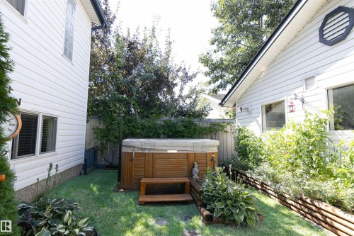 21304 88 Avenue, Edmonton, AB - Outdoor With Exterior