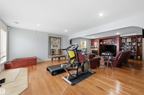 1526 Haswell Close, Edmonton, AB - Indoor Photo Showing Gym Room