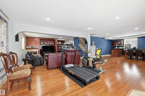 1526 Haswell Close, Edmonton, AB - Indoor Photo Showing Gym Room