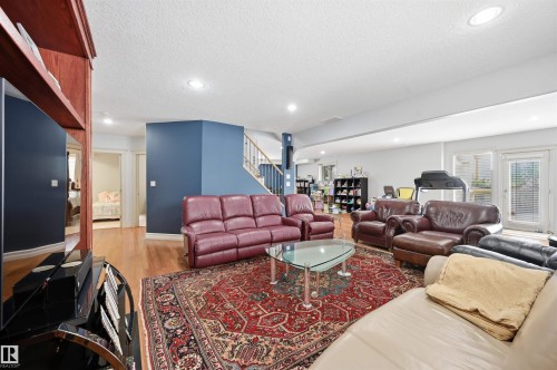 1526 Haswell Close, Edmonton, AB - Indoor Photo Showing Living Room