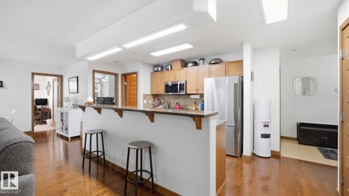 121 11603 ELLERSLIE Road  Edmonton, AB T6W 0J3