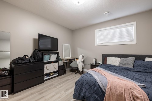 10936 71 Avenue, Edmonton, AB - Indoor Photo Showing Bedroom