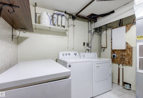10724 148 Street, Edmonton, AB - Indoor Photo Showing Laundry Room