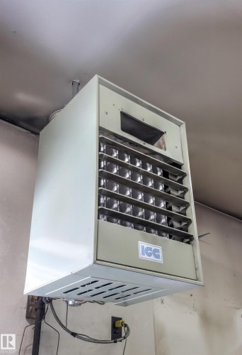 10724 148 Street, Edmonton, AB - Indoor Photo Showing Other Room