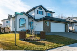479 MEADOWVIEW Drive  Sherwood Park, AB T8H 1X4