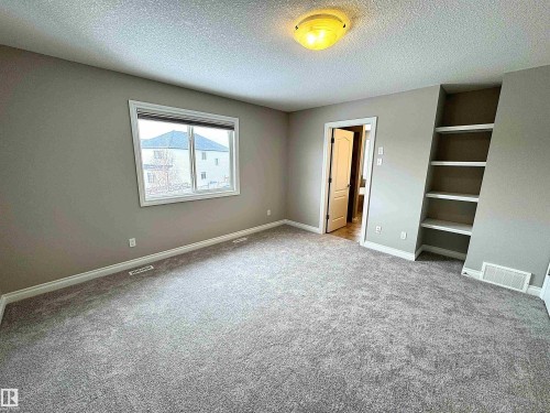 1473 Wates Link, Edmonton, AB - Indoor Photo Showing Other Room