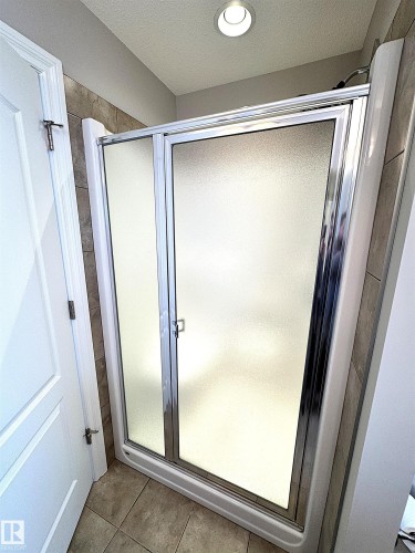 1473 Wates Link, Edmonton, AB - Indoor Photo Showing Other Room