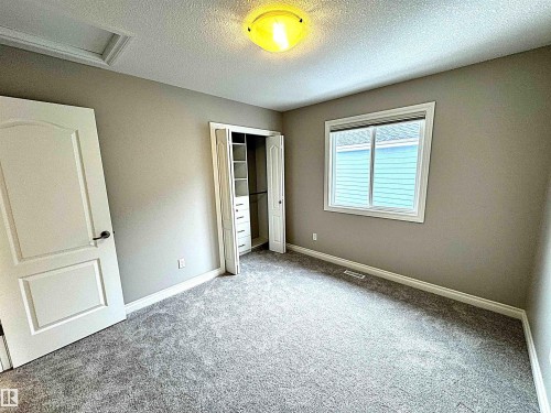 1473 Wates Link, Edmonton, AB - Indoor Photo Showing Other Room