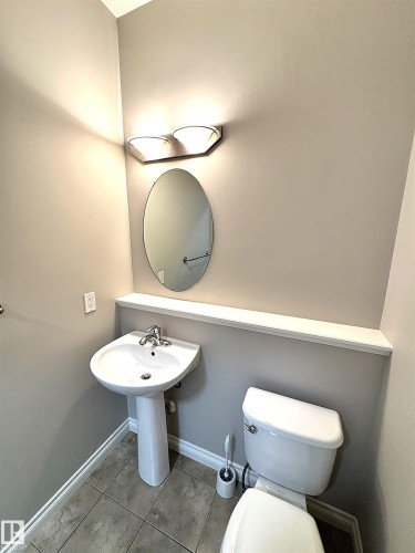 1473 Wates Link, Edmonton, AB - Indoor Photo Showing Bathroom