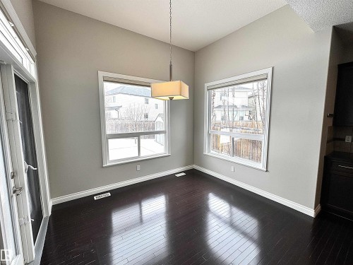 1473 Wates Link, Edmonton, AB - Indoor Photo Showing Other Room