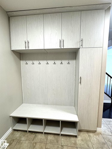 1473 Wates Link, Edmonton, AB - Indoor Photo Showing Other Room