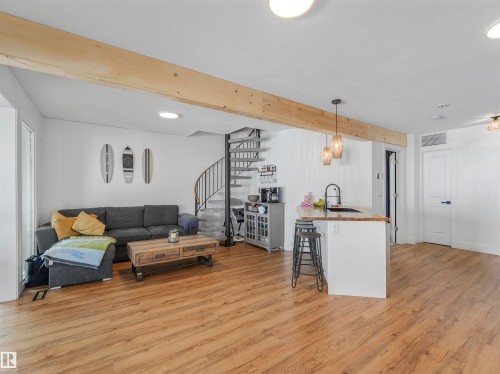 809 8 Street, Rural Lac Ste. Anne County, AB - Indoor