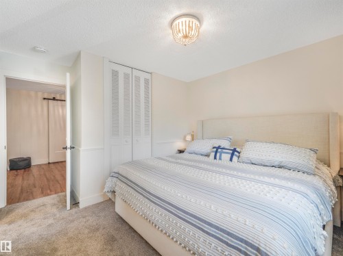 809 8 Street, Rural Lac Ste. Anne County, AB - Indoor Photo Showing Bedroom