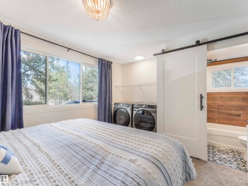 809 8 Street, Rural Lac Ste. Anne County, AB - Indoor Photo Showing Bedroom