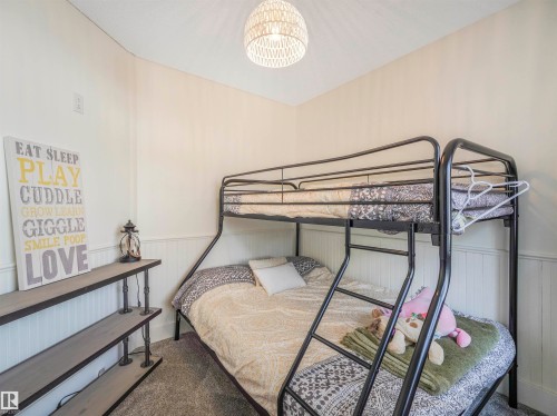 809 8 Street, Rural Lac Ste. Anne County, AB - Indoor Photo Showing Bedroom