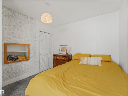 809 8 Street, Rural Lac Ste. Anne County, AB - Indoor Photo Showing Bedroom