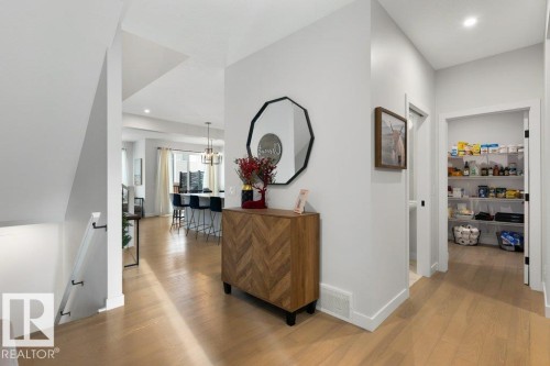 20876 131 Avenue, Edmonton, AB - Indoor