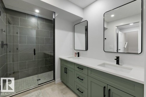 20876 131 Avenue, Edmonton, AB - Indoor Photo Showing Bathroom