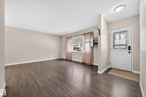 8938 94 Avenue, Fort Saskatchewan, AB - Indoor Photo Showing Other Room