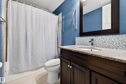 8938 94 Avenue, Fort Saskatchewan, AB - Indoor Photo Showing Bathroom