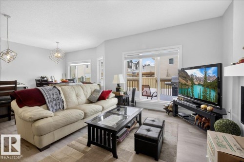 86 Edgefield Way, St. Albert, AB - Indoor Photo Showing Living Room
