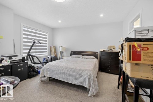 86 Edgefield Way, St. Albert, AB - Indoor Photo Showing Bedroom