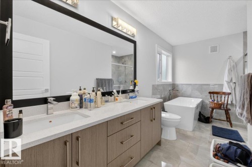 86 Edgefield Way, St. Albert, AB - Indoor Photo Showing Bathroom