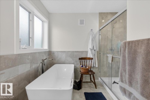 86 Edgefield Way, St. Albert, AB - Indoor Photo Showing Bathroom