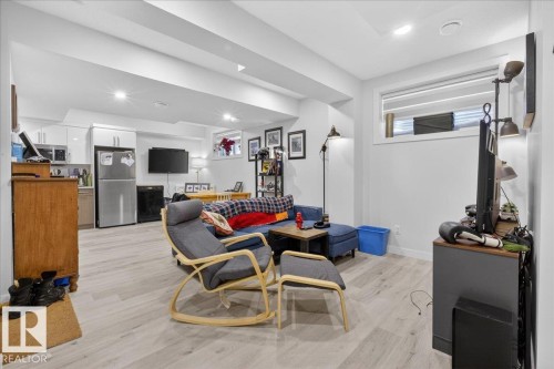 86 Edgefield Way, St. Albert, AB - Indoor