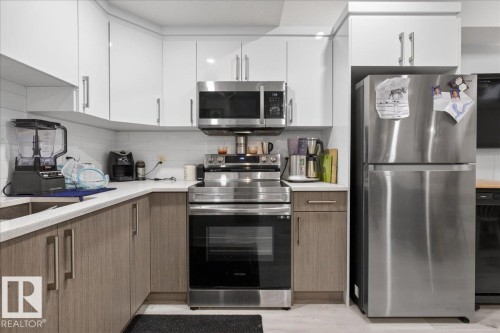 86 Edgefield Way, St. Albert, AB - Indoor Photo Showing Kitchen