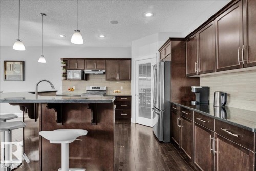 17028 78 Street, Edmonton, AB - Indoor Photo Showing Kitchen With Upgraded Kitchen