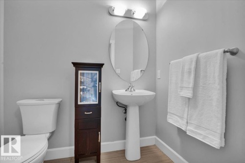 17028 78 Street, Edmonton, AB - Indoor Photo Showing Bathroom