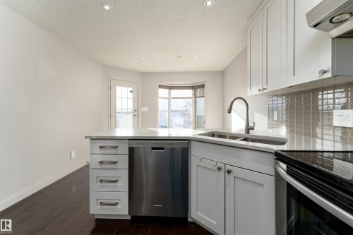 174 Oeming Road, Edmonton, AB - Indoor Photo Showing Kitchen With Double Sink