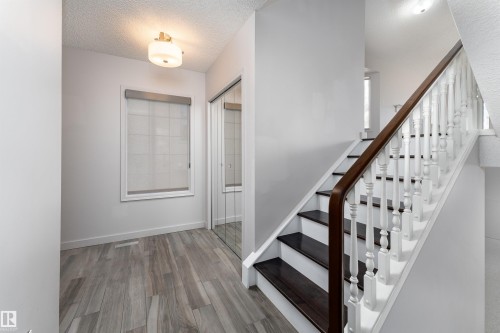 174 Oeming Road, Edmonton, AB - Indoor Photo Showing Other Room