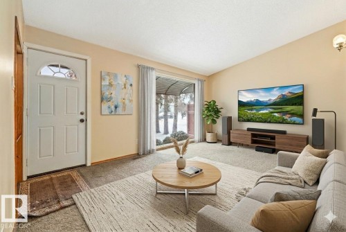 Living area featuring light carpet - 10971 157 Street, Edmonton, AB - Indoor Photo Showing Living Room