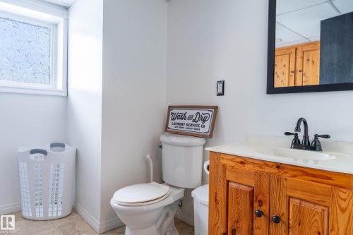 2009 4 Avenue, Cold Lake, AB - Indoor Photo Showing Bathroom