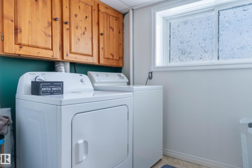 2009 4 Avenue, Cold Lake, AB - Indoor Photo Showing Laundry Room