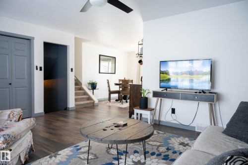 2009 4 Avenue, Cold Lake, AB - Indoor Photo Showing Living Room