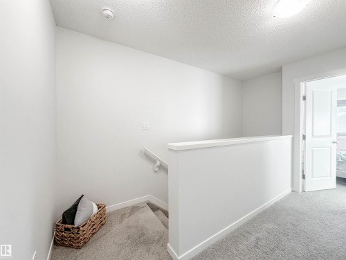 1270 Rosenthal Boulevard, Edmonton, AB - Indoor Photo Showing Other Room