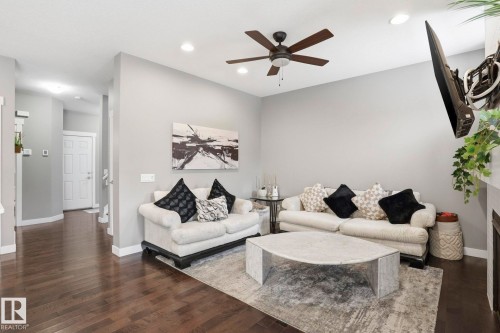 2236 Calhoun Link Link, Edmonton, AB - Indoor Photo Showing Living Room