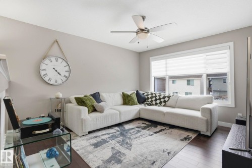 2236 Calhoun Link Link, Edmonton, AB - Indoor Photo Showing Living Room