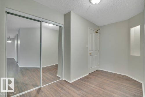 102 2903 Rabbit Hill Road, Edmonton, AB - Indoor Photo Showing Other Room