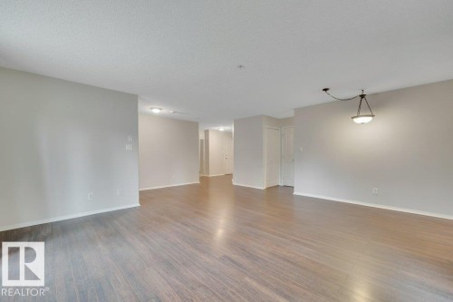 102 2903 Rabbit Hill Road, Edmonton, AB - Indoor Photo Showing Other Room