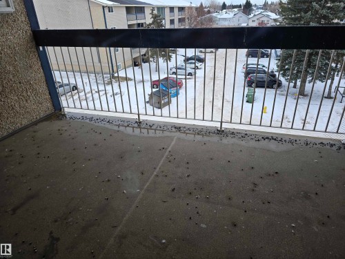 Edmonton, AB - Outdoor