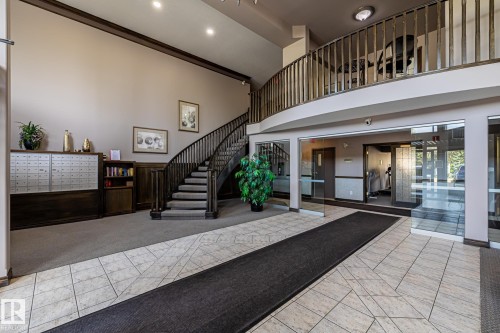 500 182 Haddow Close, Edmonton, AB - Indoor Photo Showing Other Room