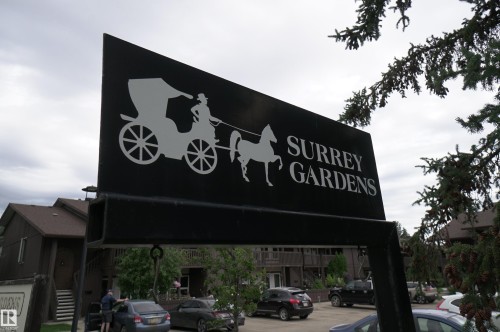 245 Surrey Gardens, Edmonton, AB - Outdoor