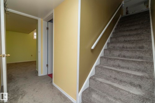 11539 40 Avenue, Edmonton, AB - Indoor Photo Showing Other Room