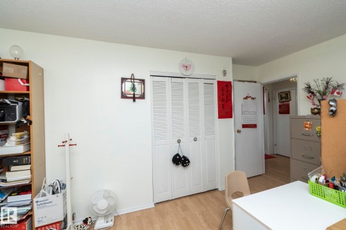 11539 40 Avenue, Edmonton, AB - Indoor