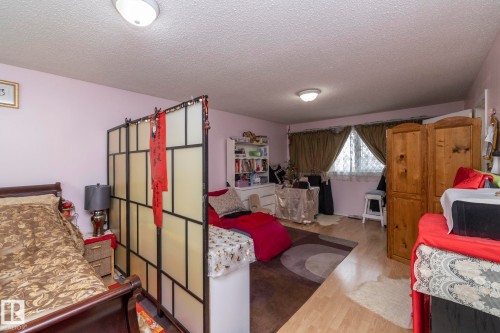 11539 40 Avenue, Edmonton, AB - Indoor